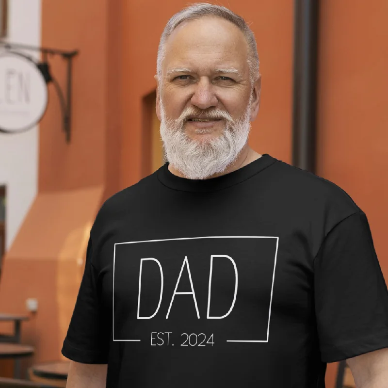 T-shirt for Men | Dad Est 2024 | Funny Shirt Men - Gift for Dad - Fathers Day Gift - New Dad TShirt - Anniversary Gift - Newborn Tee