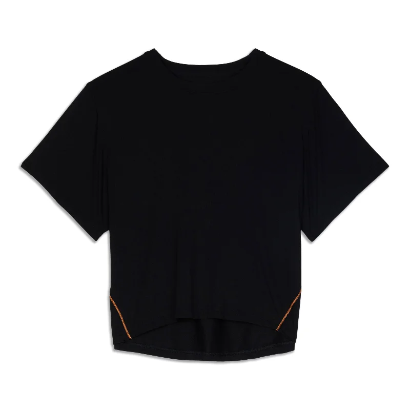 Ventilated Open-Back Training T-Shirt - Resale